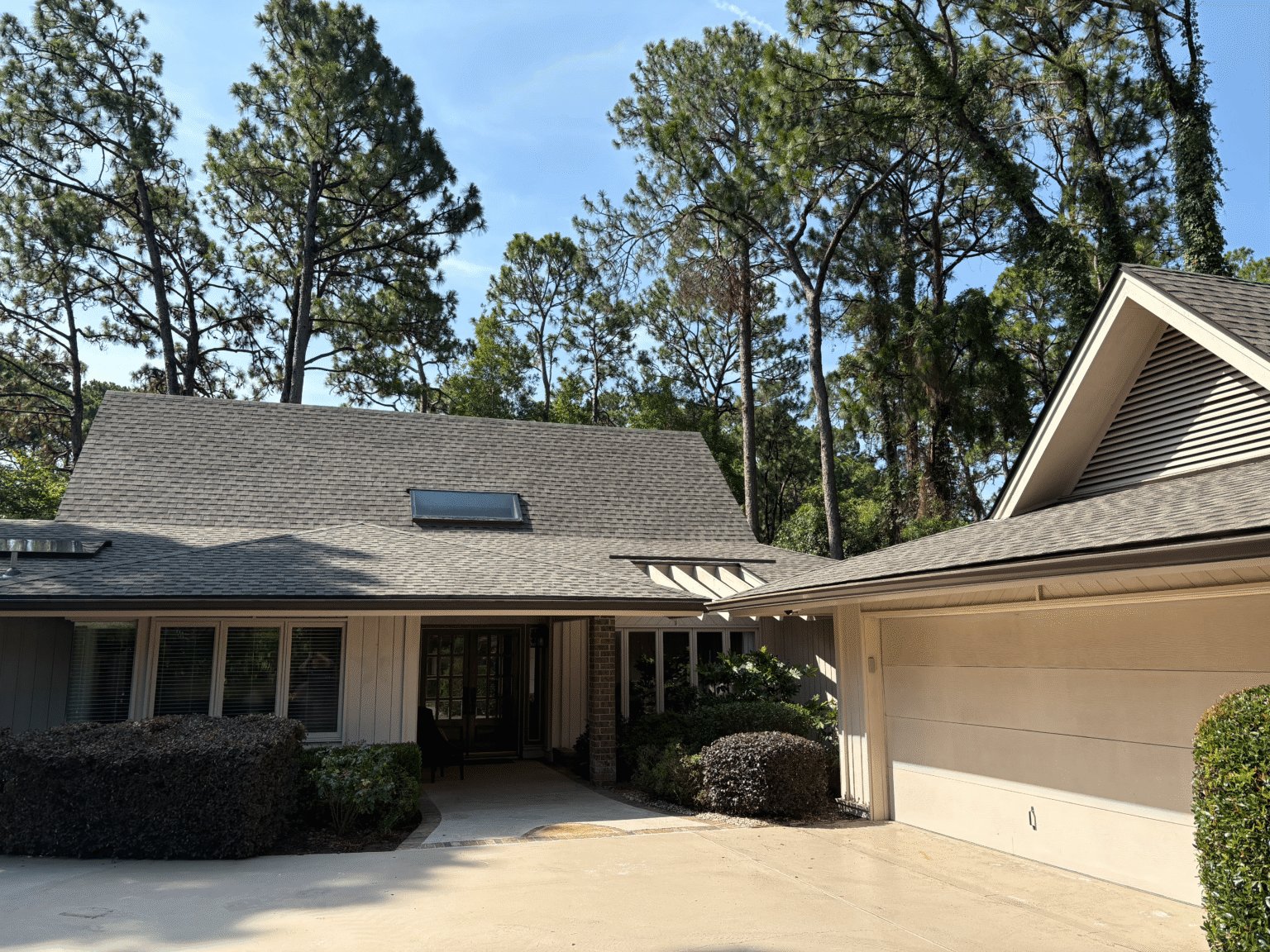 Beautiful roof on a large home. Roof inspection in Hardeeville